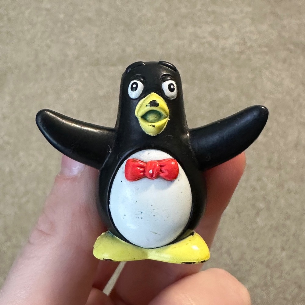 Vintage Wheezy Penguin‎ Pixar Toy Story Figure Small Collectible Toy Red Bow Tie
